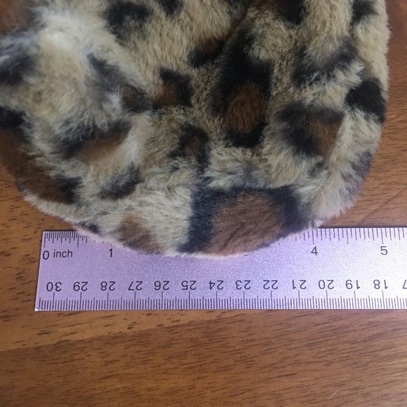 Plush Leopard Cat Purse - Picture 7 of 8